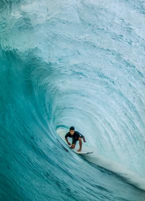 Surfeando para no ahogarse  en la mediocridad