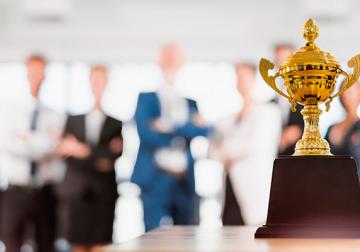 https://www.harvard-deusto.com/sites/default/files/styles/article_normal/public/2020-08/haciendo-mas-competitivo-negocio.jpg?itok=wPJHxTKp&x=1746830492