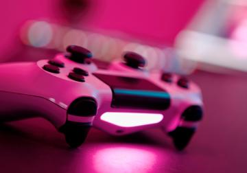 https://www.harvard-deusto.com/sites/default/files/styles/article_normal/public/2022-09/foto-videojuego.jpg?itok=_DdRVihT&x=1754353756