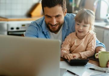 https://www.harvard-deusto.com/sites/default/files/styles/article_normal/public/2023-02/foto-advertorial-iese-formar-directivo.jpg?itok=0Ii1h6ag&x=1784700984