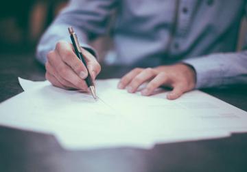 https://www.harvard-deusto.com/sites/default/files/styles/article_normal/public/contrato.jpg?itok=gs8_ffnp&x=1754939463