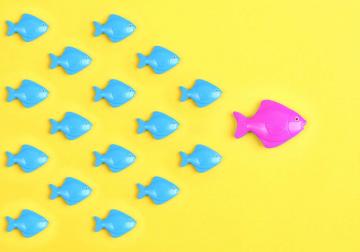 https://www.harvard-deusto.com/sites/default/files/styles/article_normal/public/seis_estilos_de_direccion_de_personas.jpg?itok=mIW3uQV4&x=1786179990