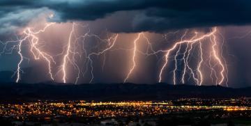 Renacimiento, faros y tormentas: el desarrollo profesional en tiempos de incertidumbre